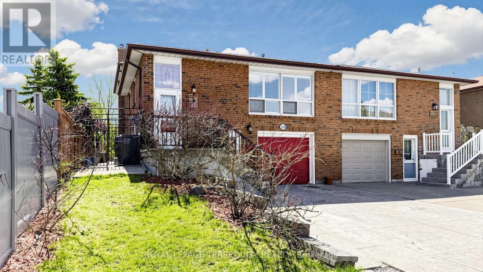 House – 2526 KINGSBERRY CRESCENT, Mississauga – photo 2