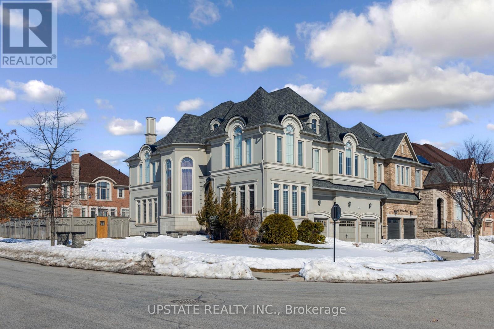 House – 23 DALMENY DRIVE, Brampton – photo 2