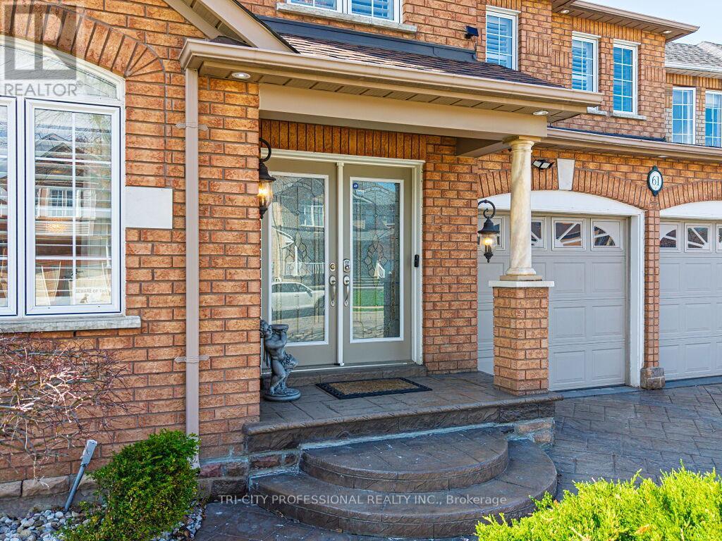 House – 61 WOODVALLEY DRIVE, Brampton – photo 4