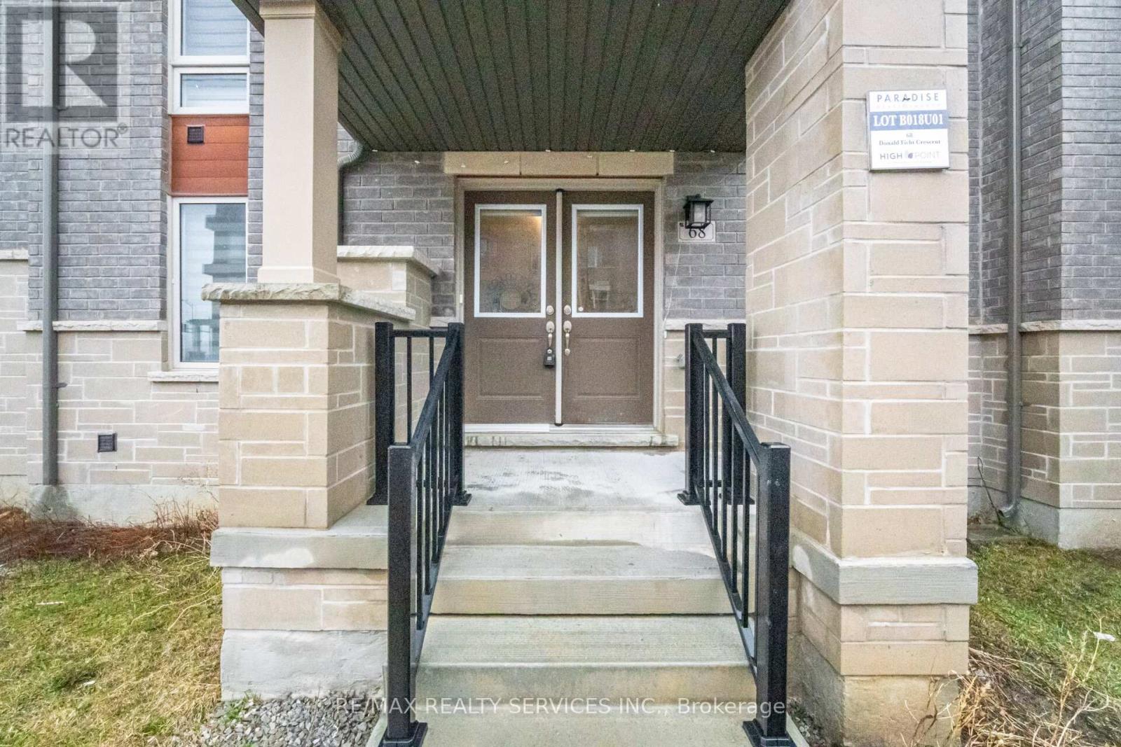 Row / Townhouse – 68 DONALD FICHT CRESCENT, Brampton – photo 3