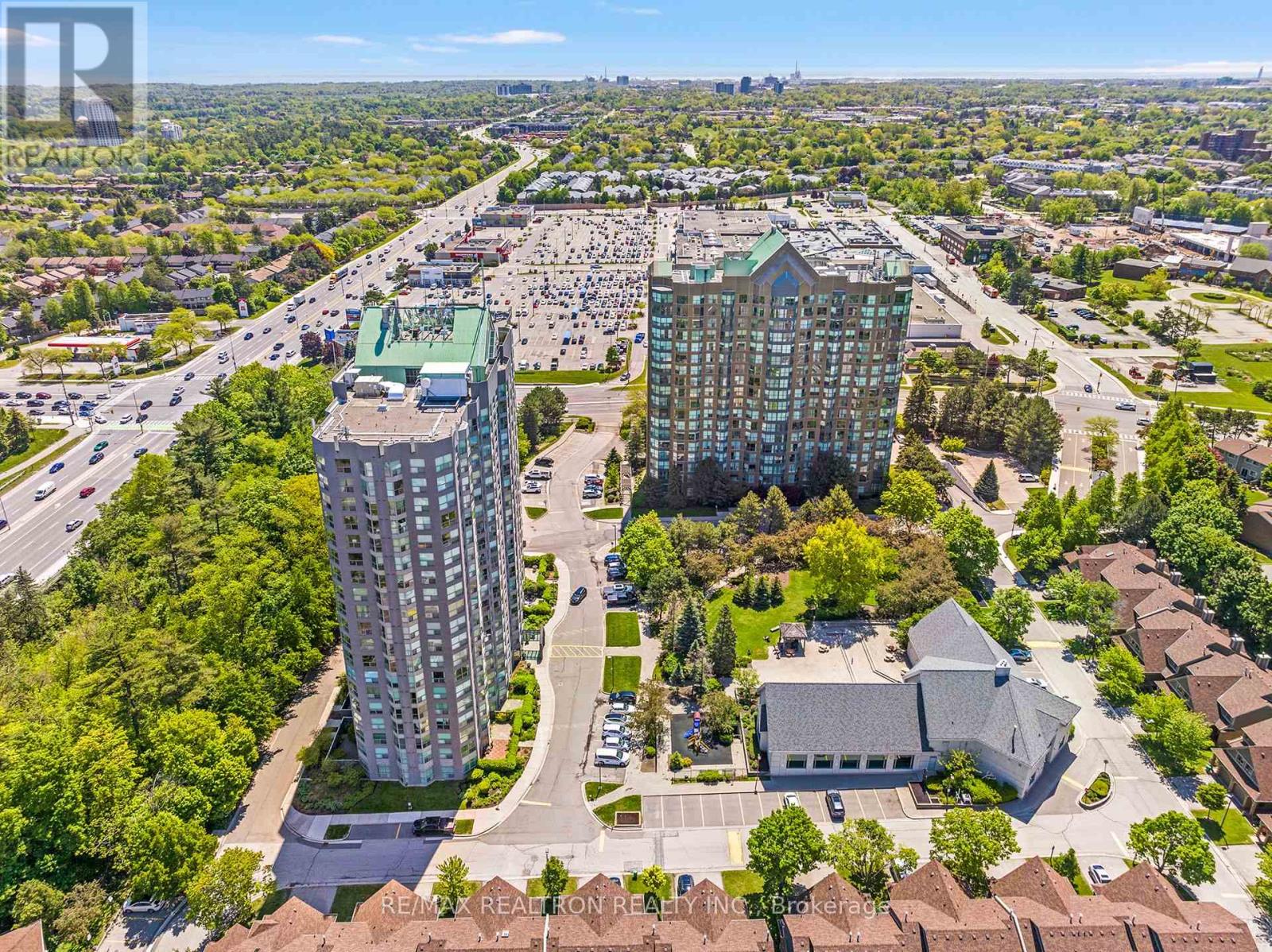 Apartment – 603 - 2155 BURNHAMTHORPE ROAD W, Mississauga – photo 2