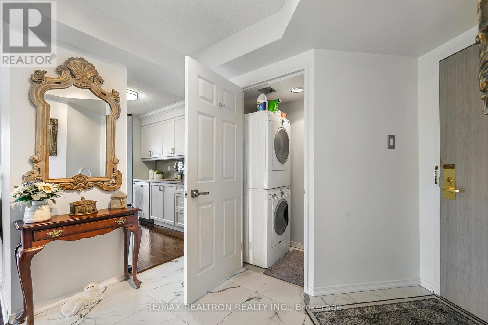 Apartment – 603 - 2155 BURNHAMTHORPE ROAD W, Mississauga – photo 5