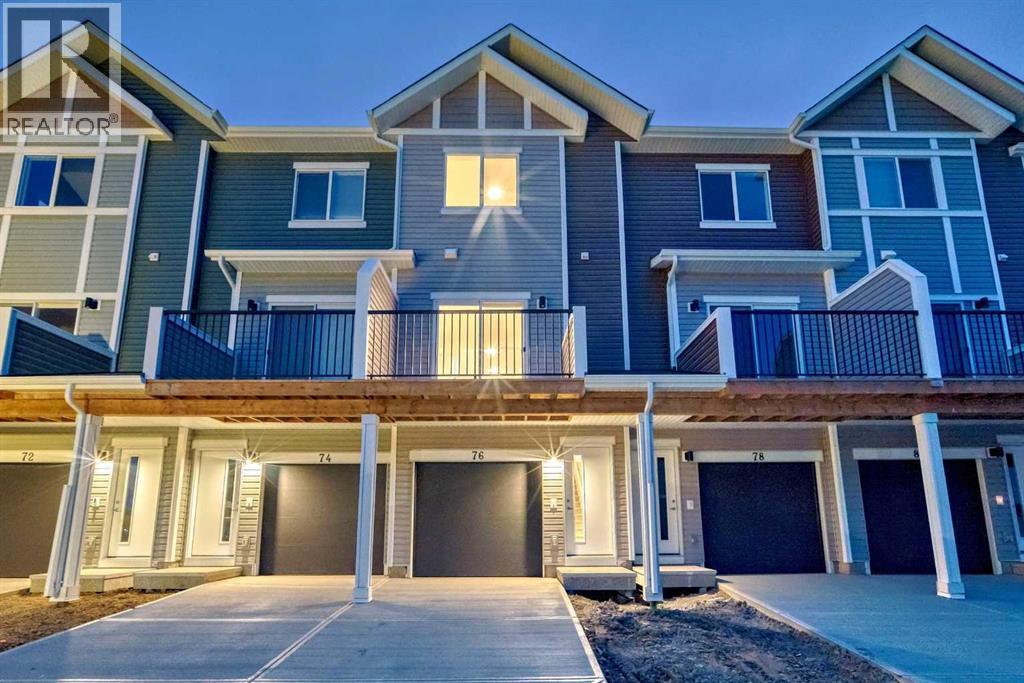 Row / Townhouse for Sale in 76 Tuscany Summit Square NW|Calgary, Alberta T3L0G1