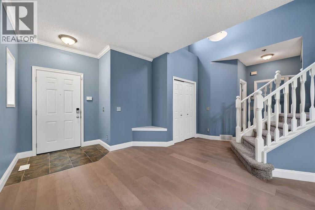 House for Sale in 99 Evansbrooke Manor NW|Calgary, Alberta T2P1C9 3