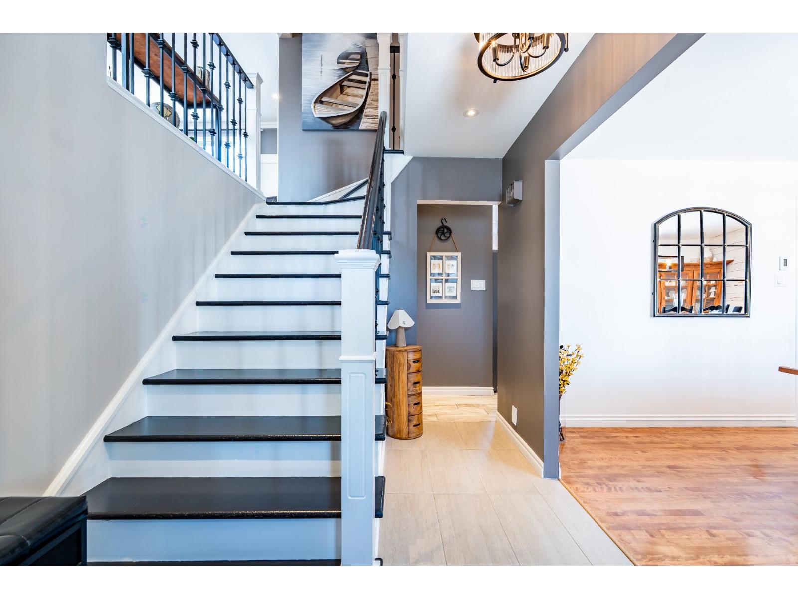 For sale: 1092 Rue Gilles, Laval (Fabreville), Quebec H7P4T2 - 23939785 ...
