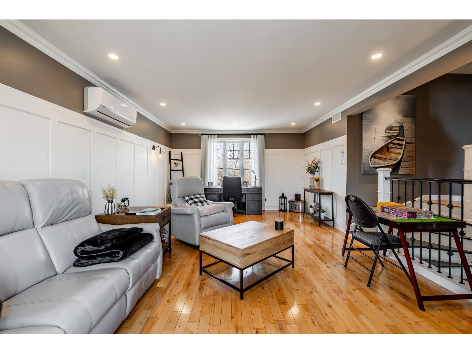For sale: 1092 Rue Gilles, Laval (Fabreville), Quebec H7P4T2 - 23939785 ...