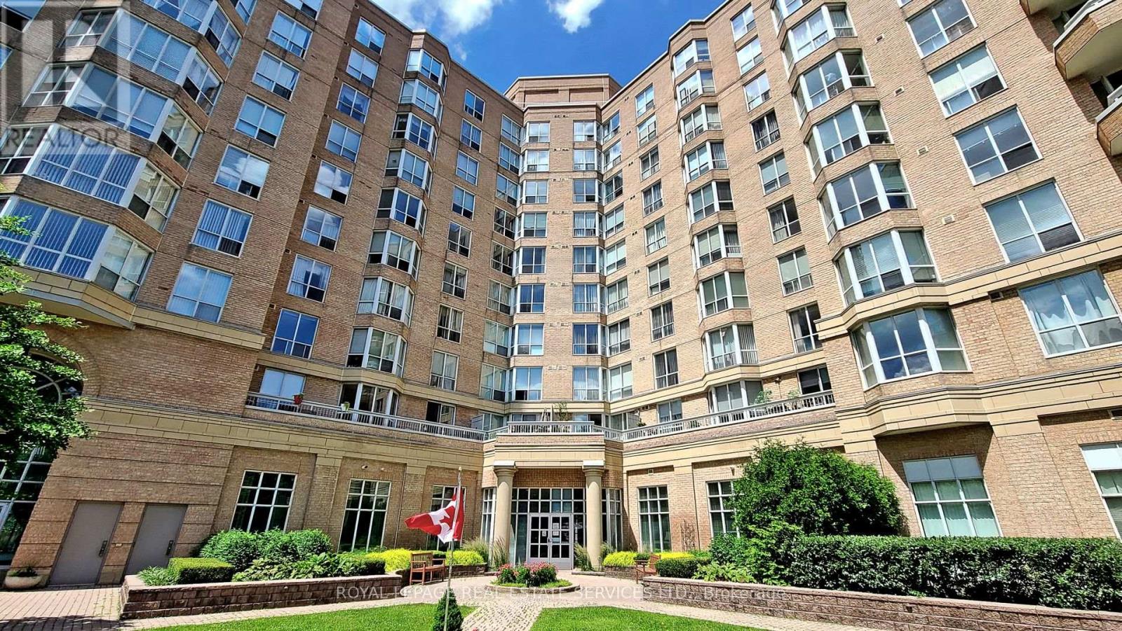 Apartment – 202 - 11 THORNCLIFFE PARK DRIVE, Toronto – photo 3