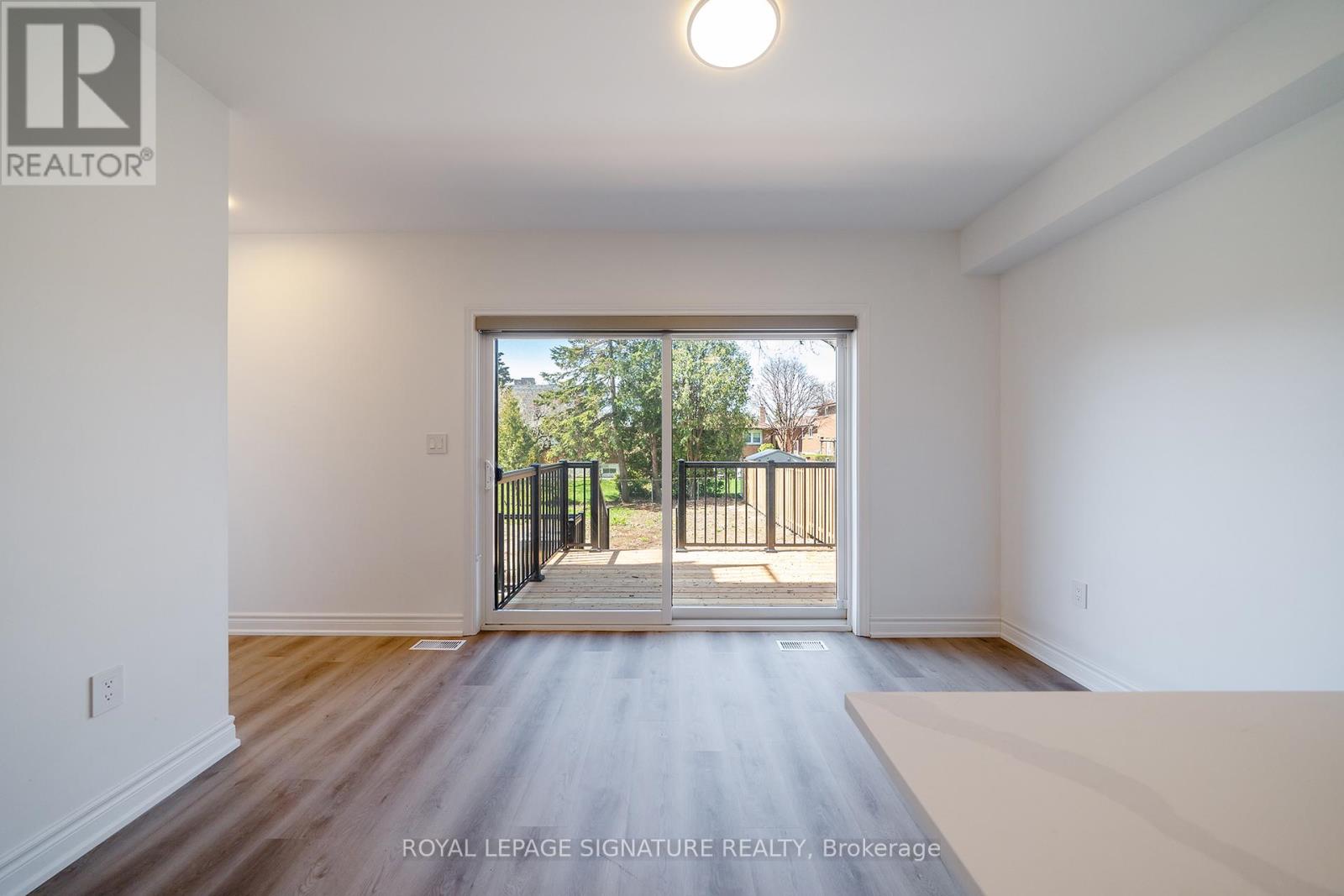 Fourplex – 1 - 2052 PHARMACY AVENUE, Toronto – photo 3