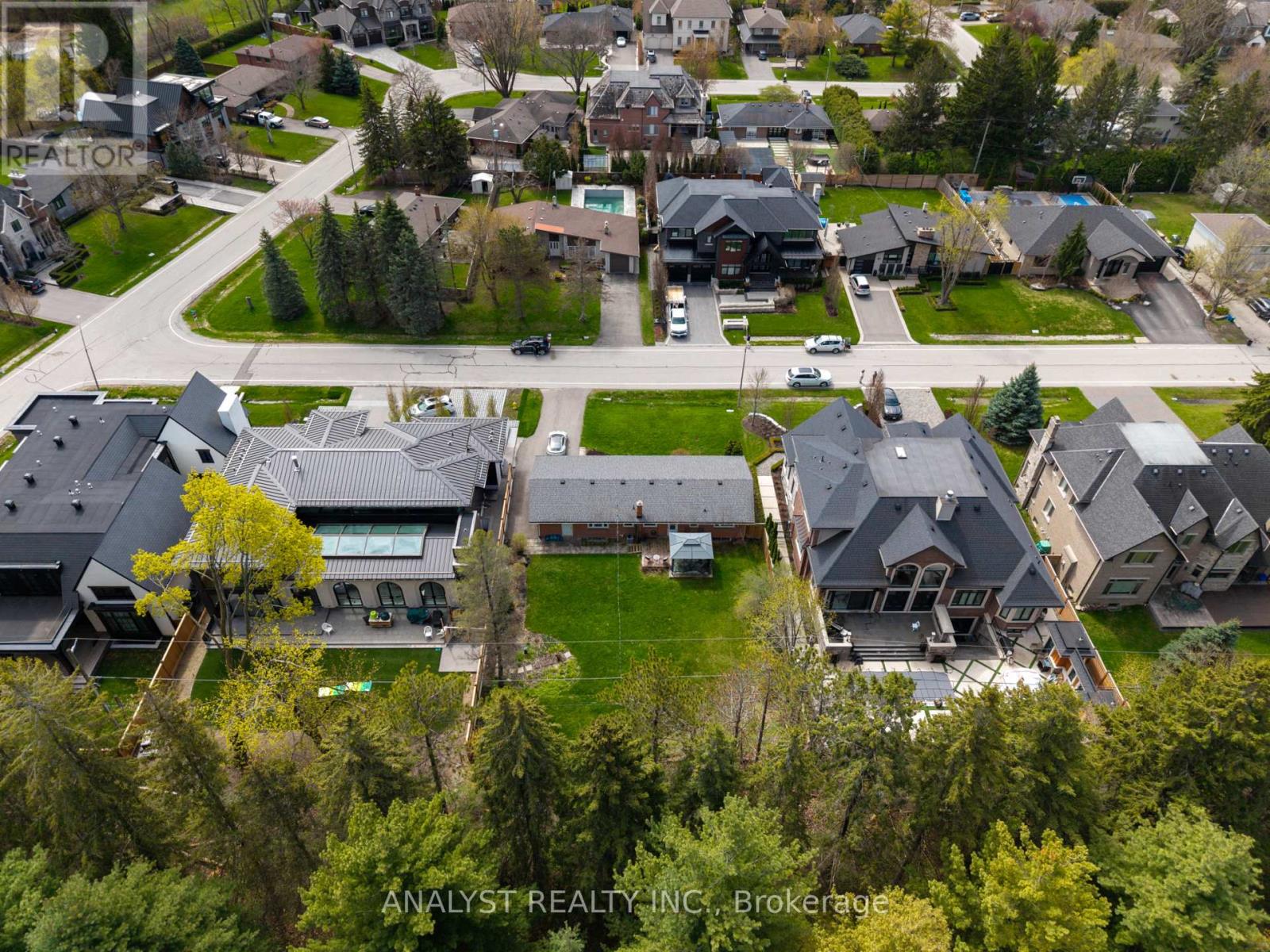 House – 104 CARDISH STREET, Vaughan – photo 4