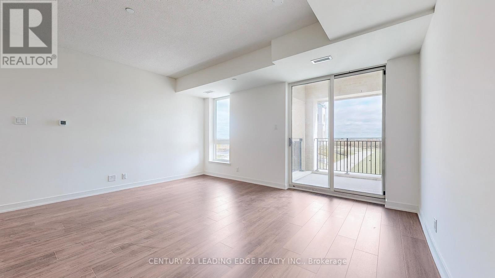 Apartment – 303 - 101 CATHEDRAL HIGH STREET, Markham – photo 3