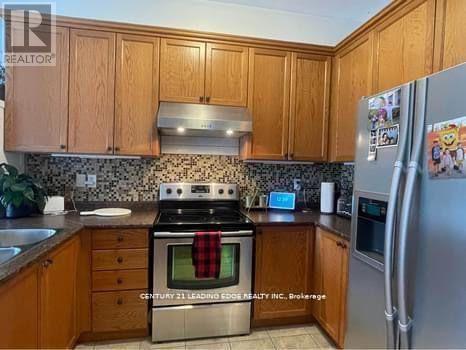 Row / Townhouse – 118 NIAGARA TRAIL, Halton Hills – photo 2