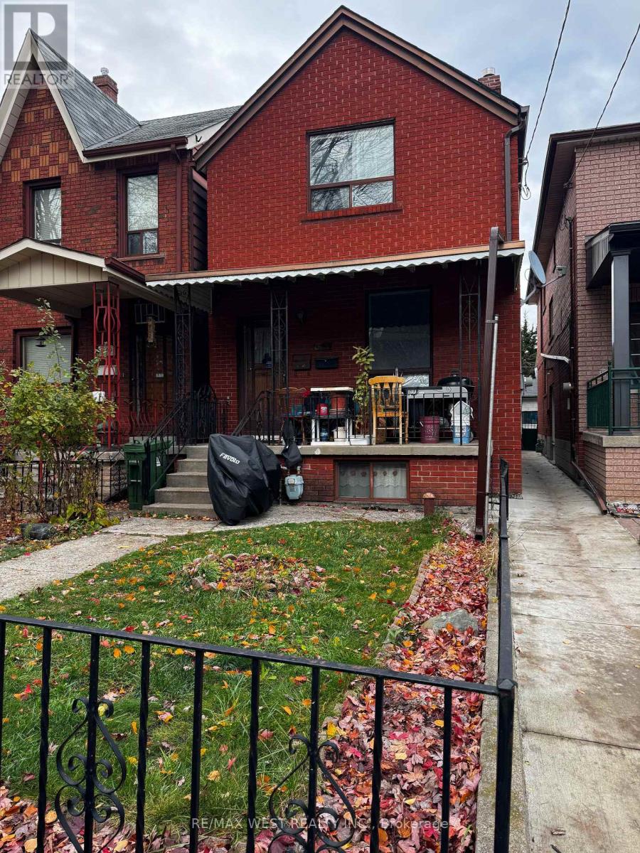 House – 407 CONCORD AVENUE, Toronto – photo 2