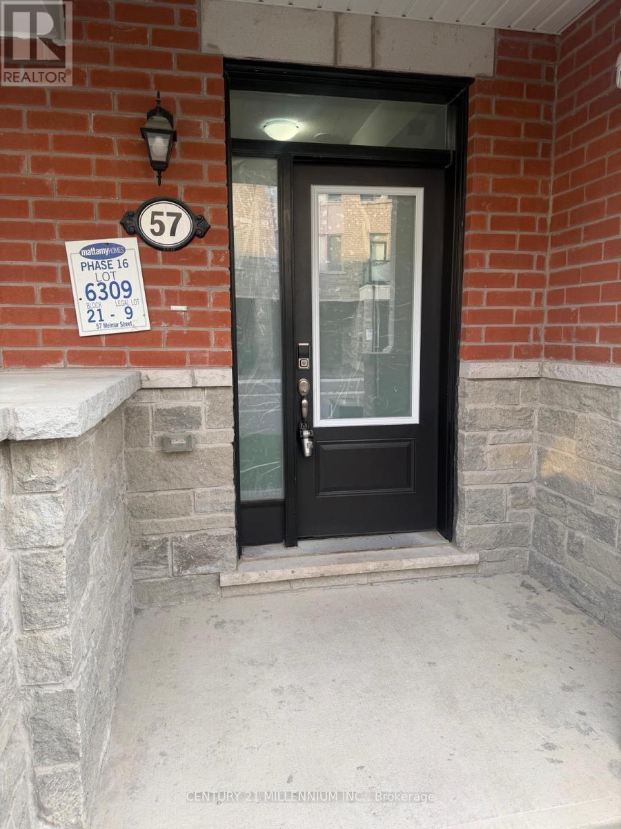 Row / Townhouse – 57 MELMAR STREET, Brampton – photo 2