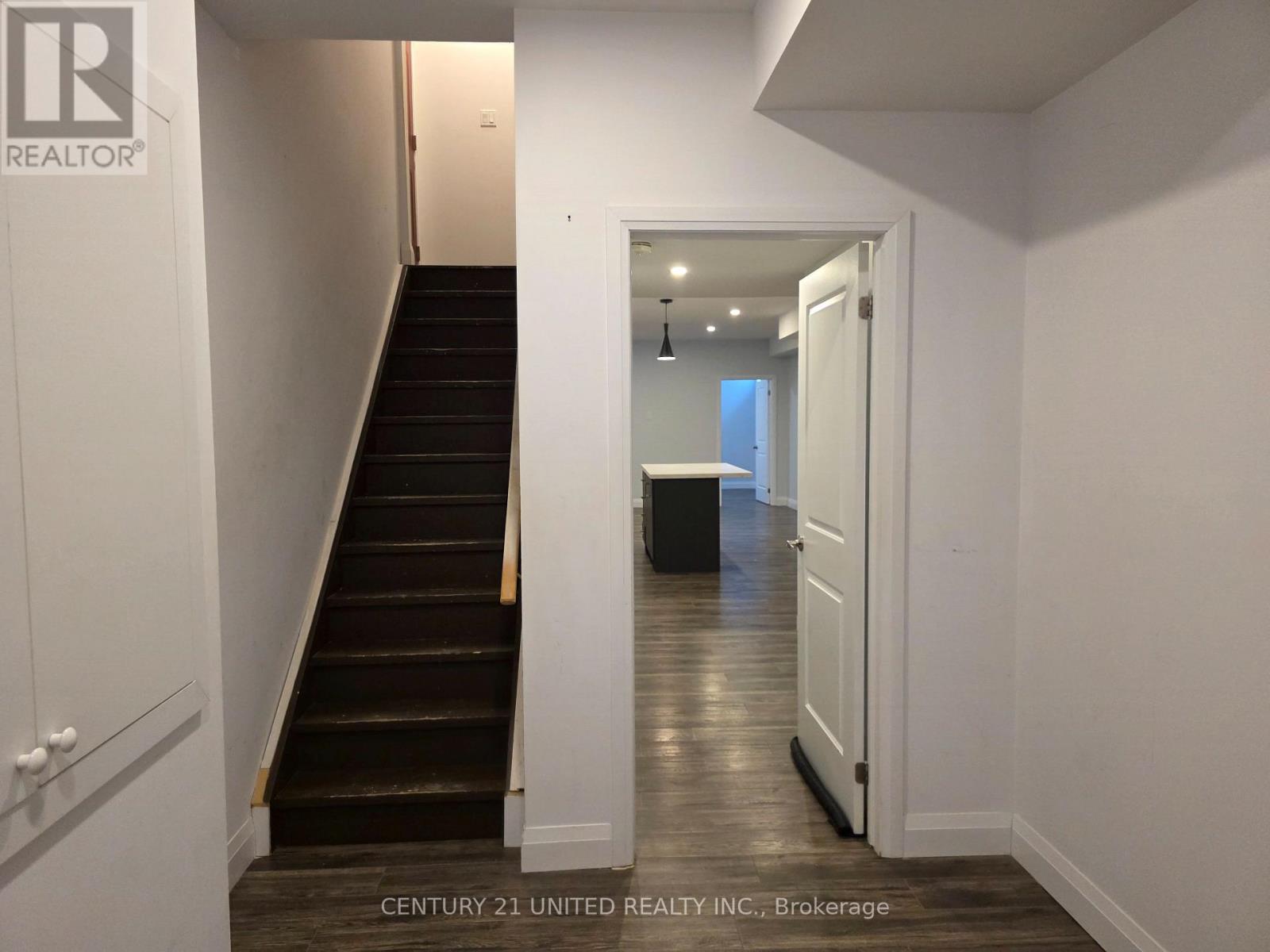 House – BASEMENT - 33 HAYERAFT STREET, Whitby – photo 3
