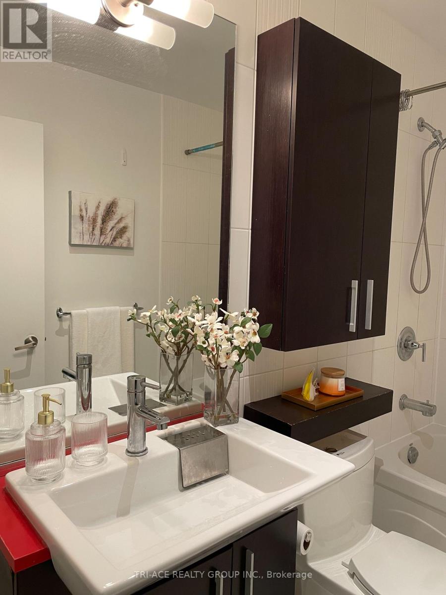 Apartment – 732 - 8 TELEGRAM MEWS, Toronto – photo 5