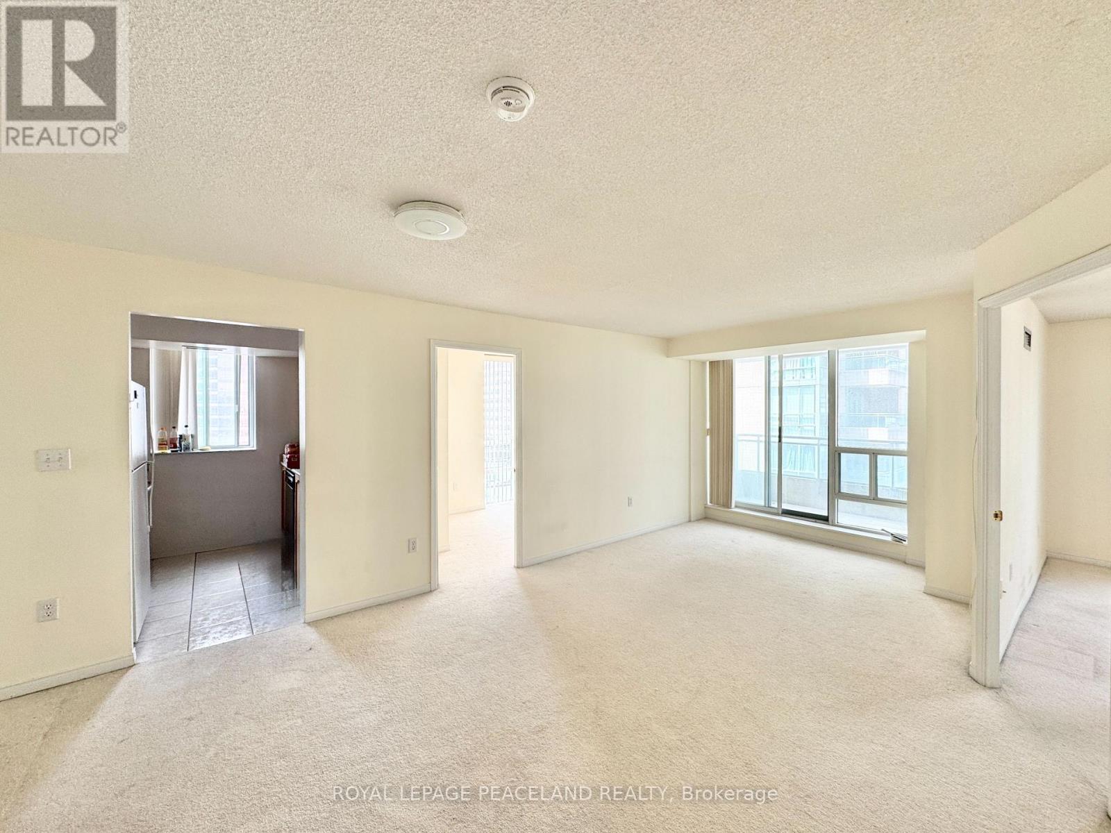 Apartment – 703 - 3 PEMBERTON AVENUE, Toronto – photo 3