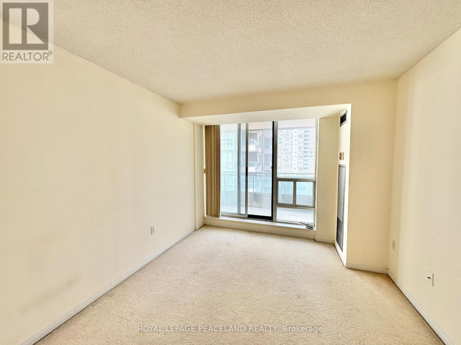 Apartment – 703 - 3 PEMBERTON AVENUE, Toronto – photo 4