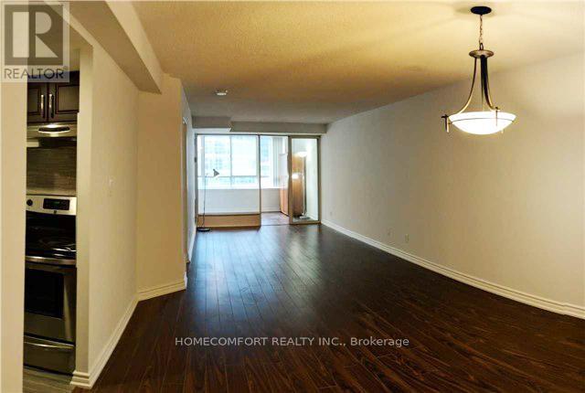 Apartment – 620 - 633 BAY STREET, Toronto – photo 3
