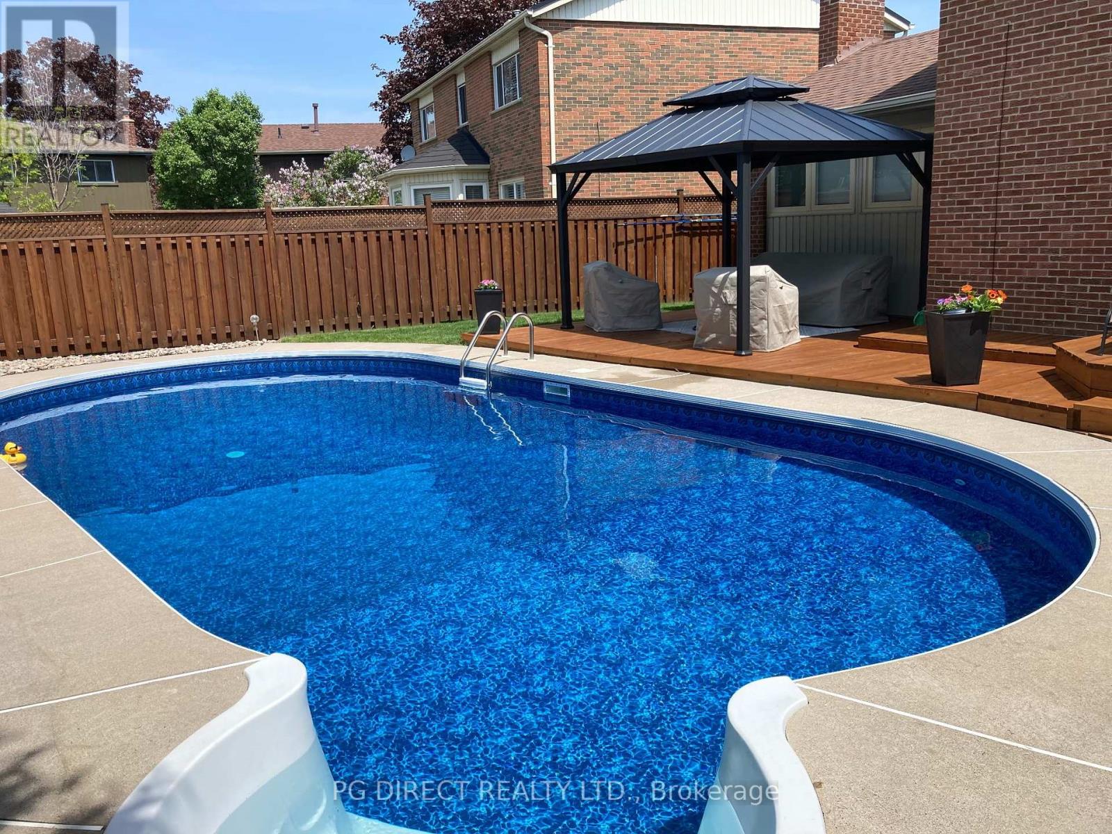 House – 245 MICHAEL BOULEVARD, Whitby – photo 3