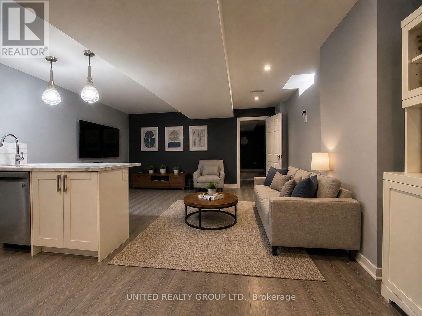 House – BASEMENT - 271 WARDLAW PLACE, Vaughan – photo 2