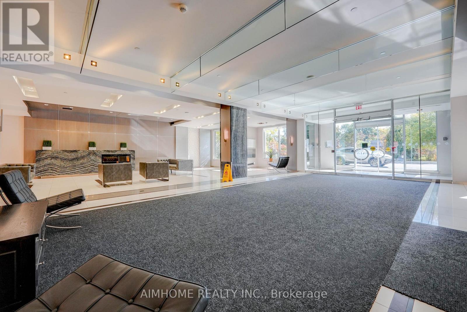 Apartment – 319 - 7165 YONGE STREET, Markham – photo 3