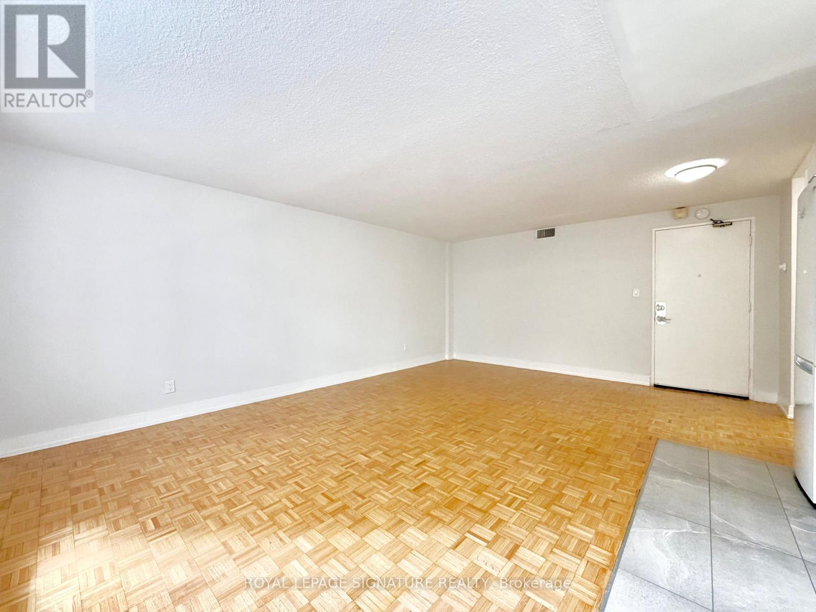 Apartment – 307 - 95 LAWTON BOULEVARD, Toronto – photo 3