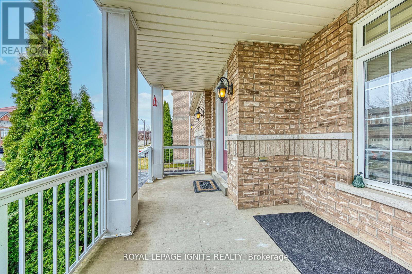 House – 30 STREAMLINE DRIVE NW, Brampton – photo 4