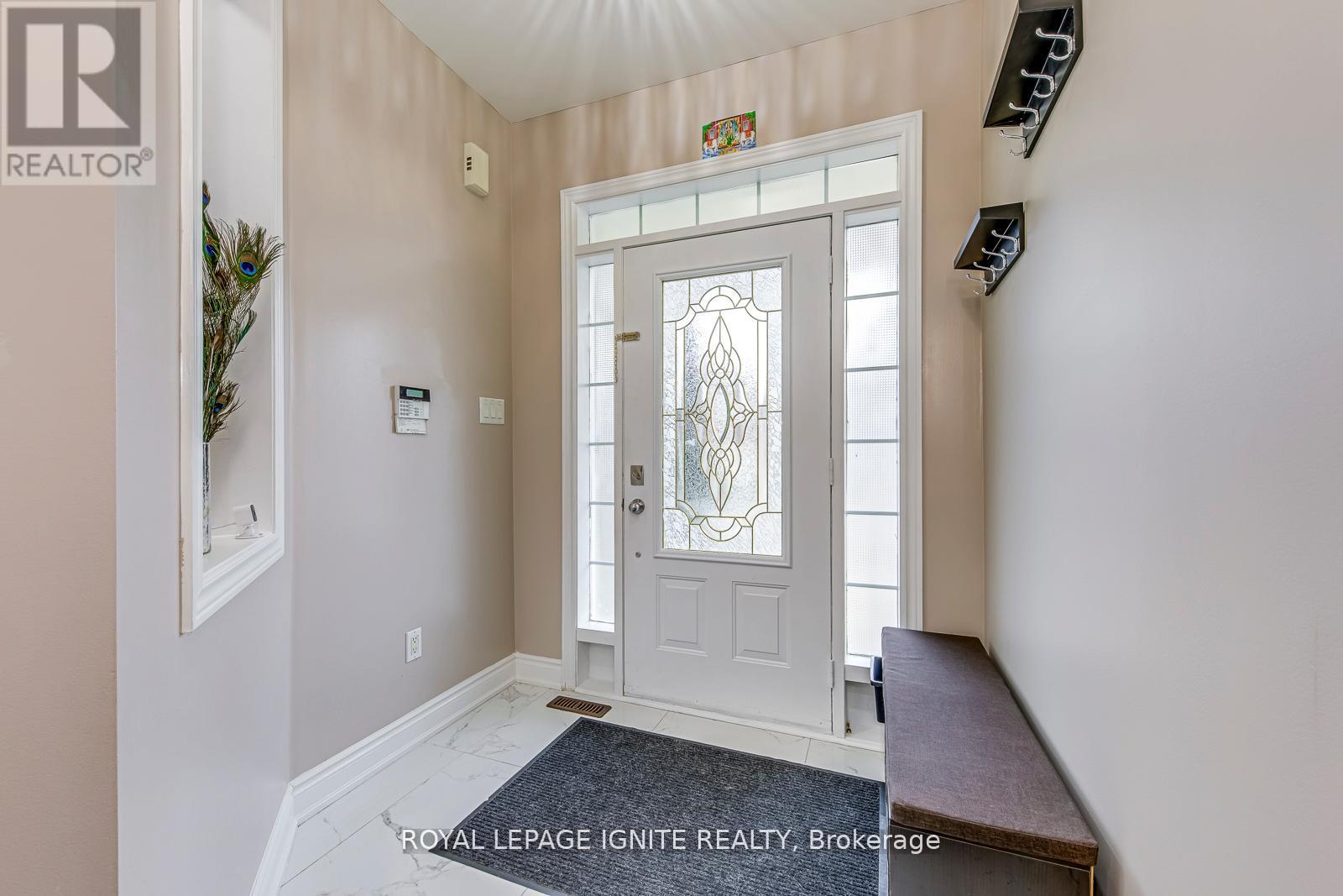 House – 30 STREAMLINE DRIVE NW, Brampton – photo 5