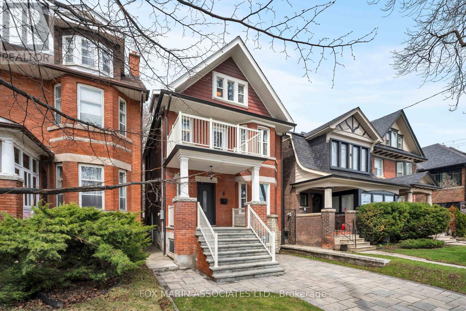 House – 8 SPRINGHURST AVENUE, Toronto – photo 2