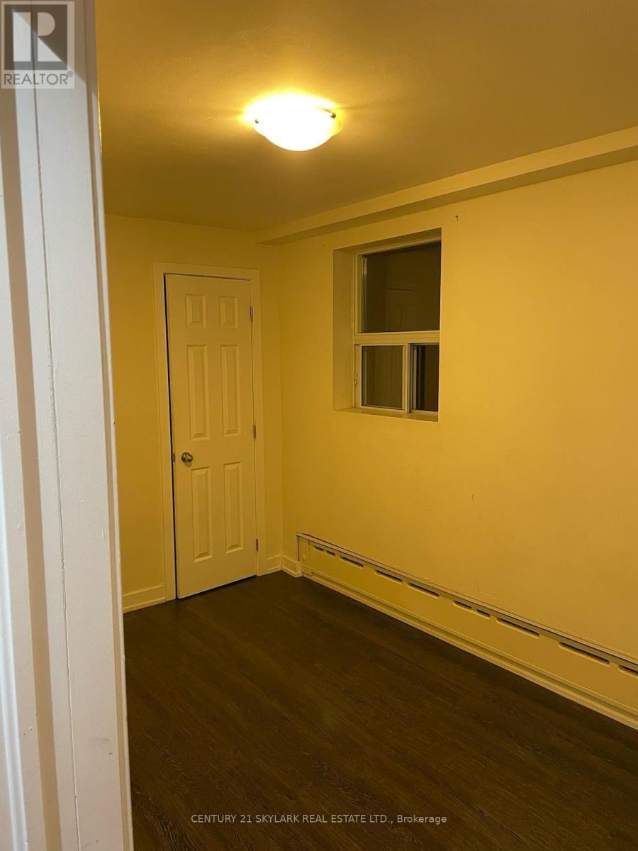 Triplex – 78 CAVELL AVENUE, Toronto – photo 5