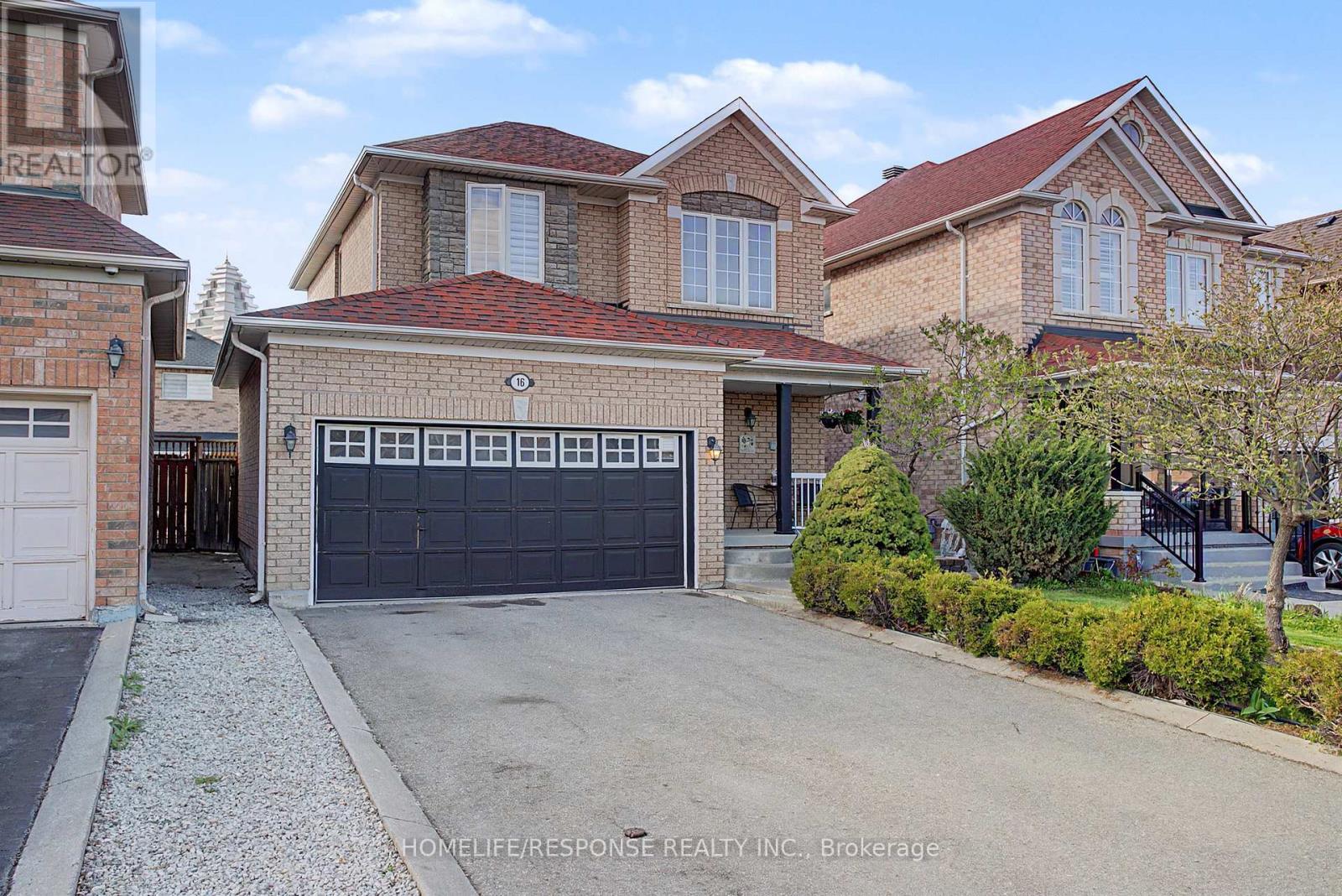 House – 16 ANGELUCCI DRIVE, Brampton – photo 2