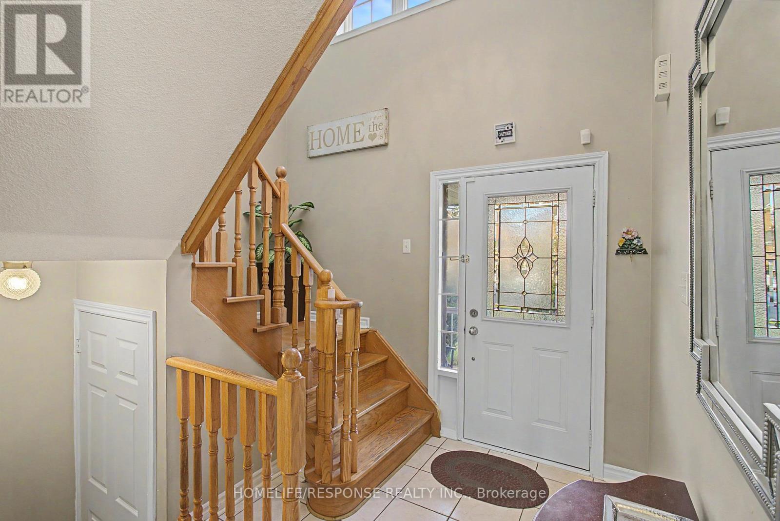 House – 16 ANGELUCCI DRIVE, Brampton – photo 4