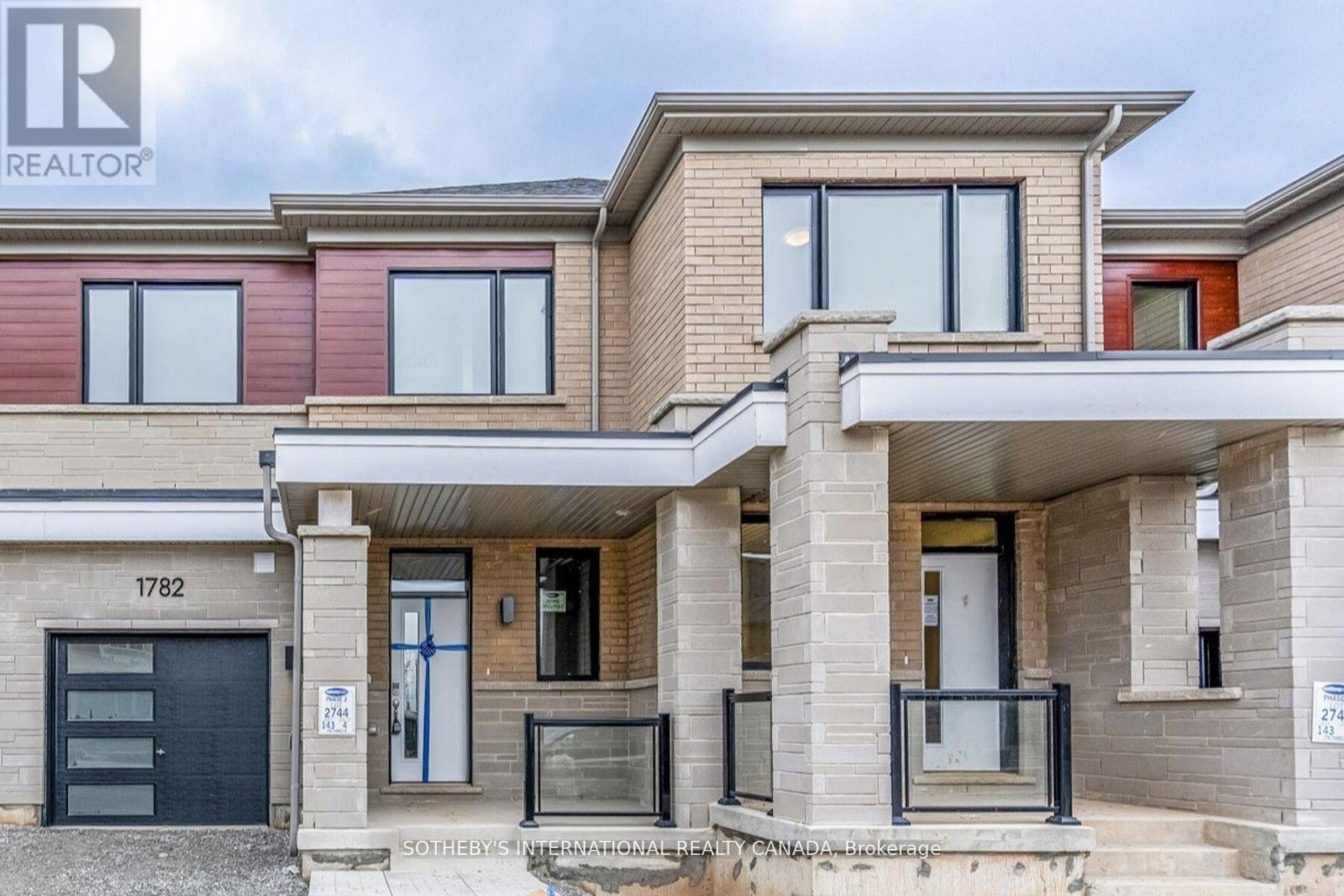 Row / Townhouse – 1782 THAMES CIRCLE, Milton – photo 2