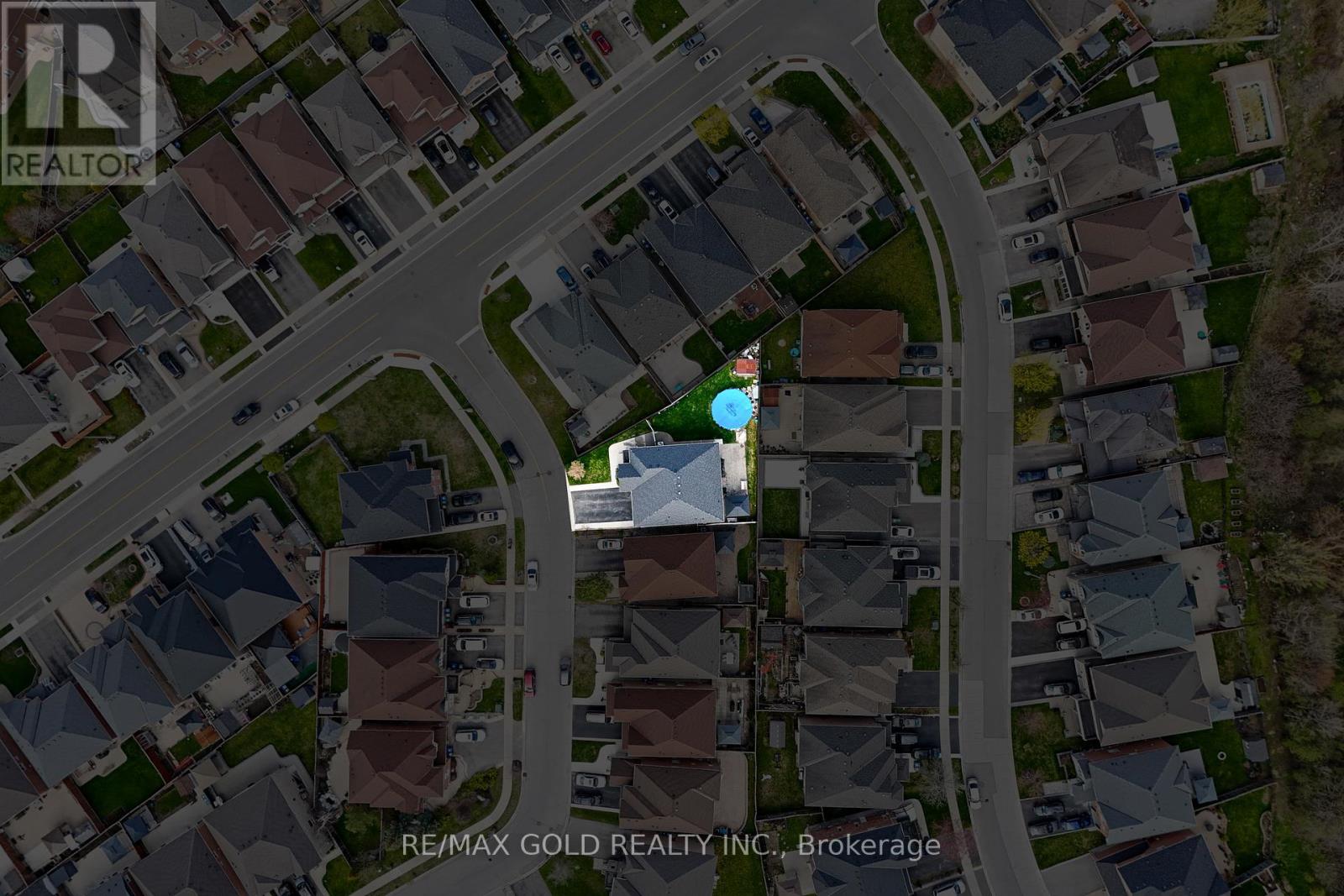 House – 3 POWELL DRIVE, Brampton – photo 3