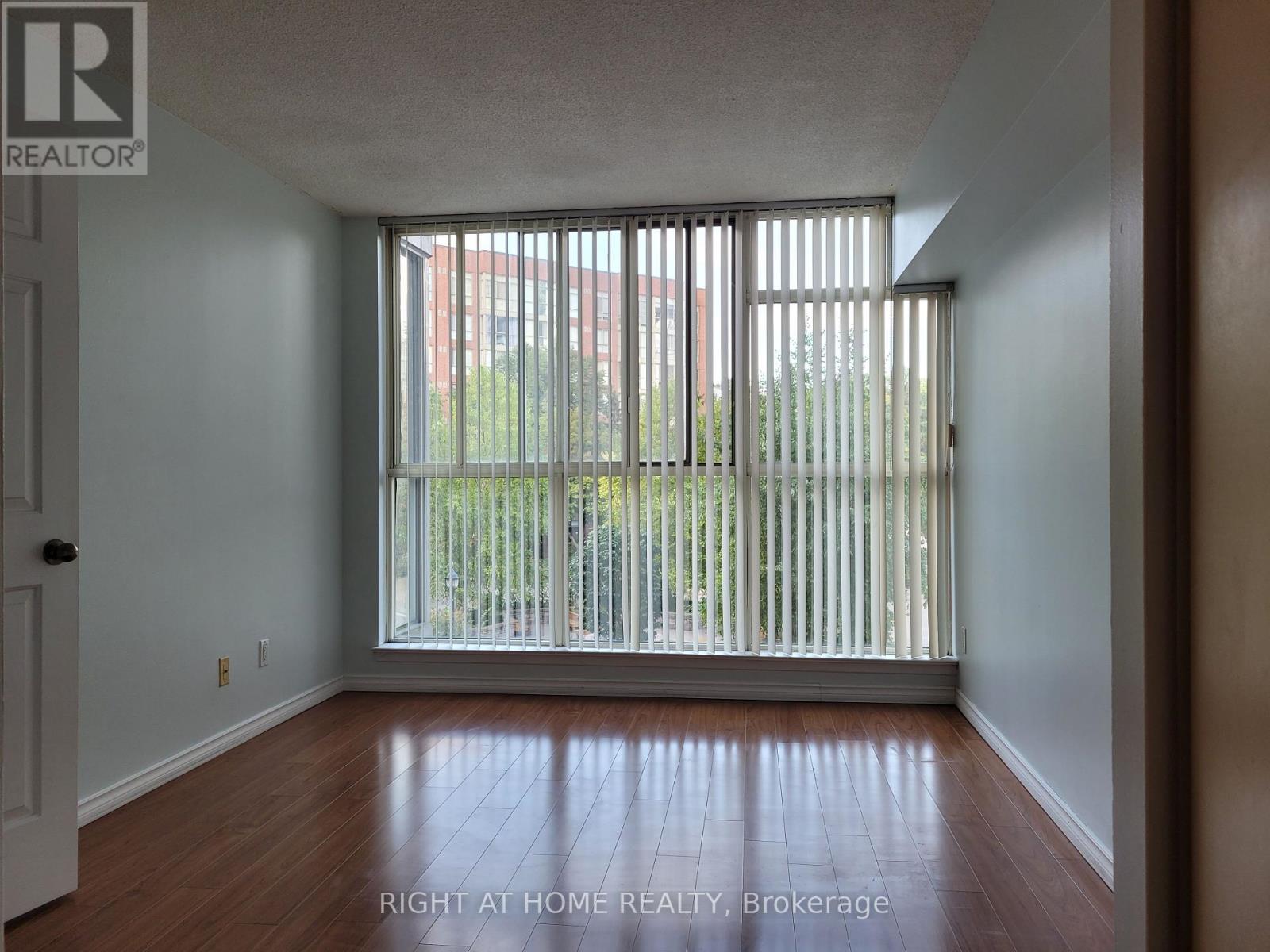Apartment – 332 - 22 SOUTHPORT STREET, Toronto – photo 5