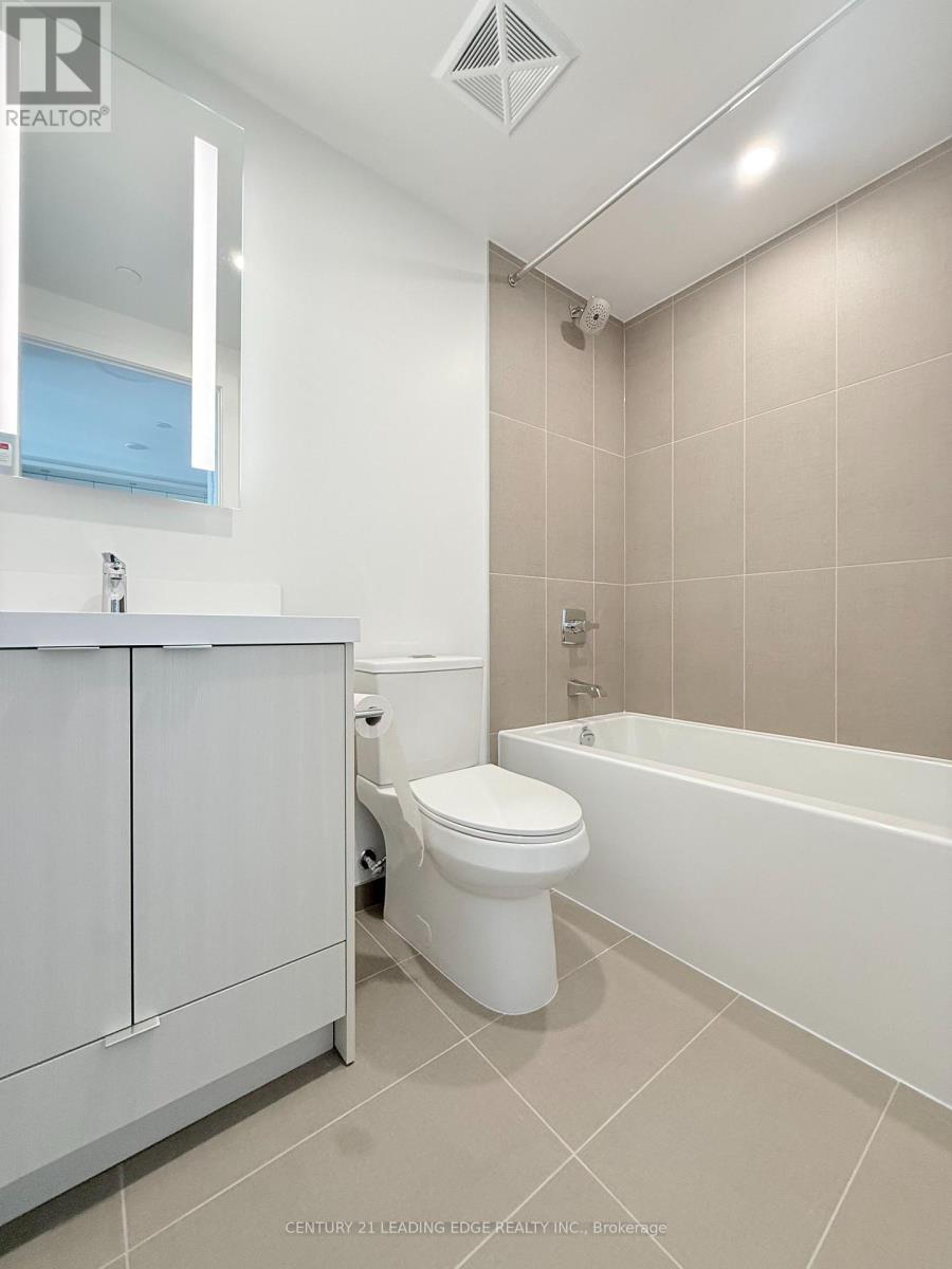Apartment – 2011 - 60 CENTRAL PARK ROADWAY ROAD, Toronto – photo 5