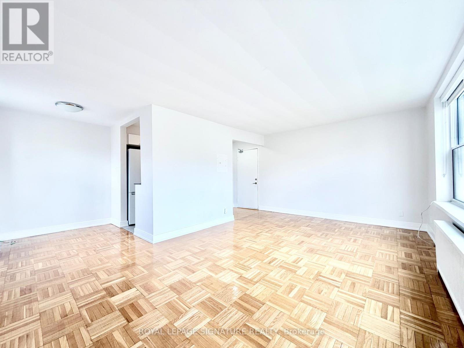 Apartment – 201 - 1545 BATHURST STREET, Toronto – photo 3