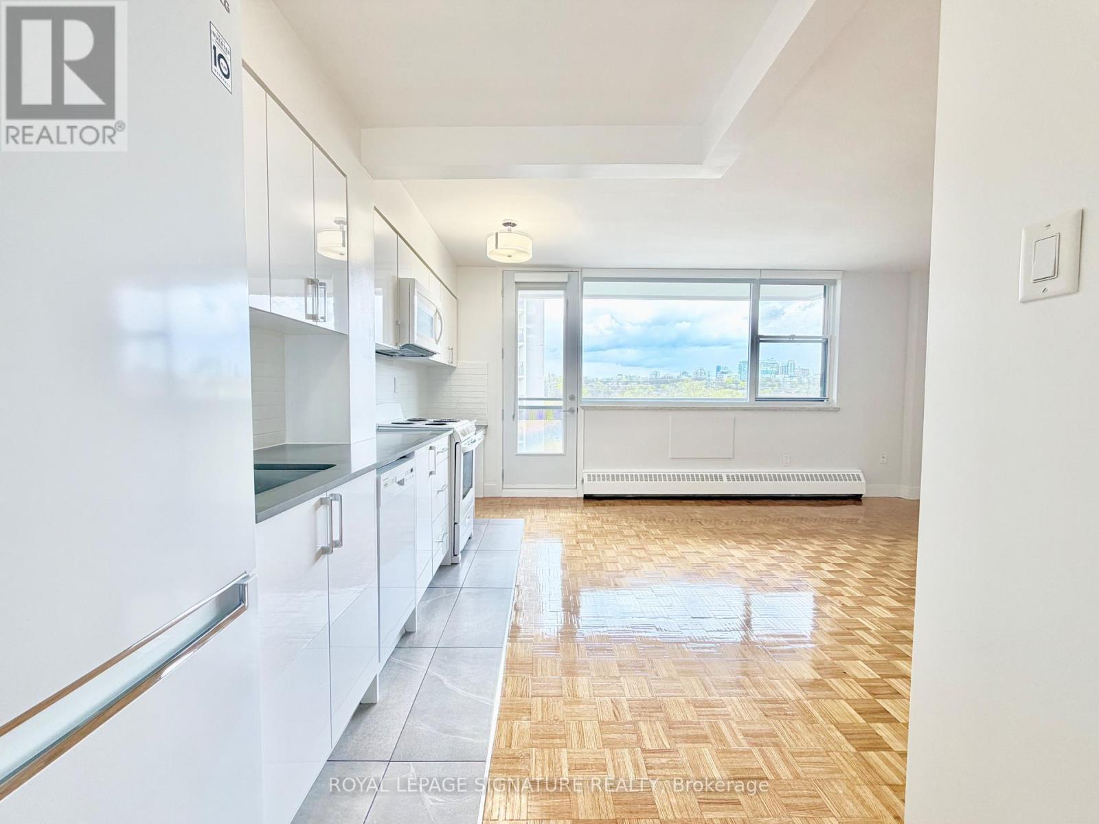Apartment – 809 - 276 ST GEORGE STREET, Toronto – photo 2