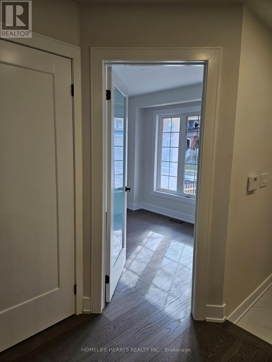House – 17 FERNCASTLE CRESCENT, Brampton – photo 5