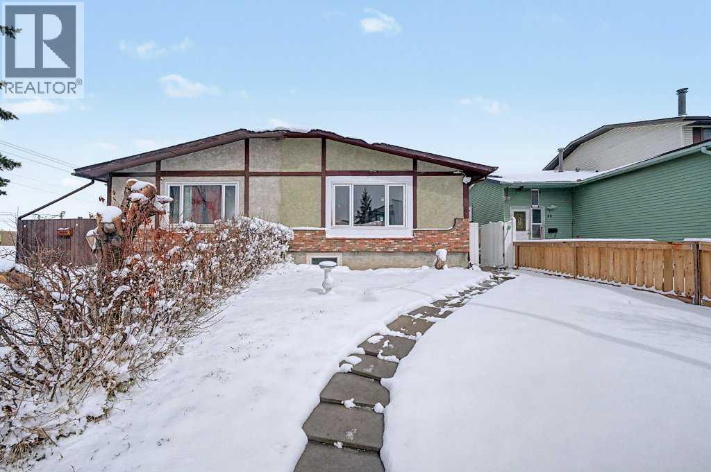 Duplex for Sale in 38 Whitman Close NE|Calgary, Alberta T1Y4h4