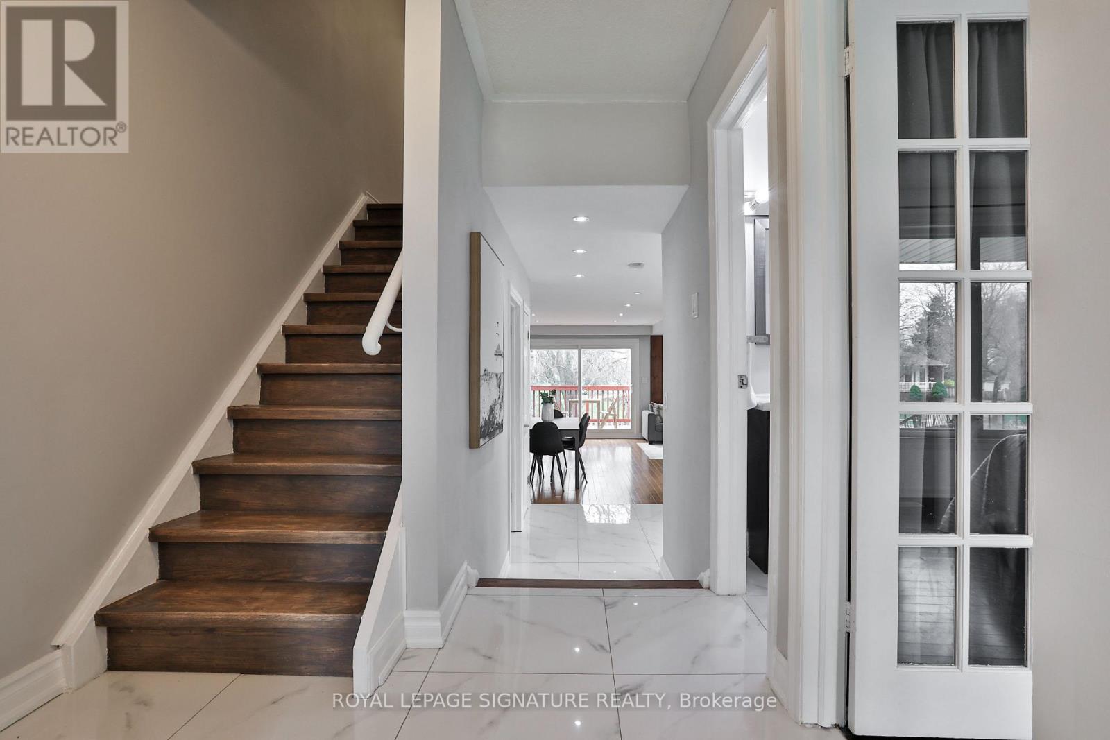 House – 92 PICOLA COURT, Toronto – photo 2