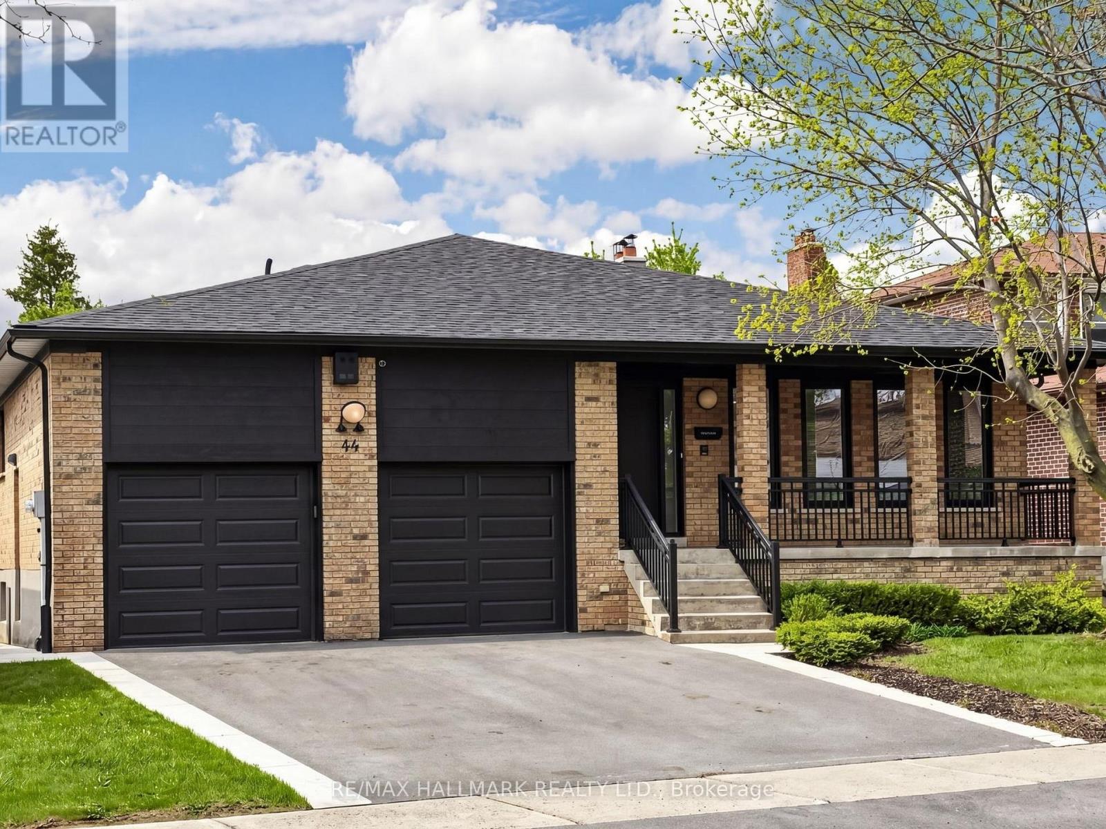 House – 44 BEAMSVILLE DRIVE, Toronto – photo 2
