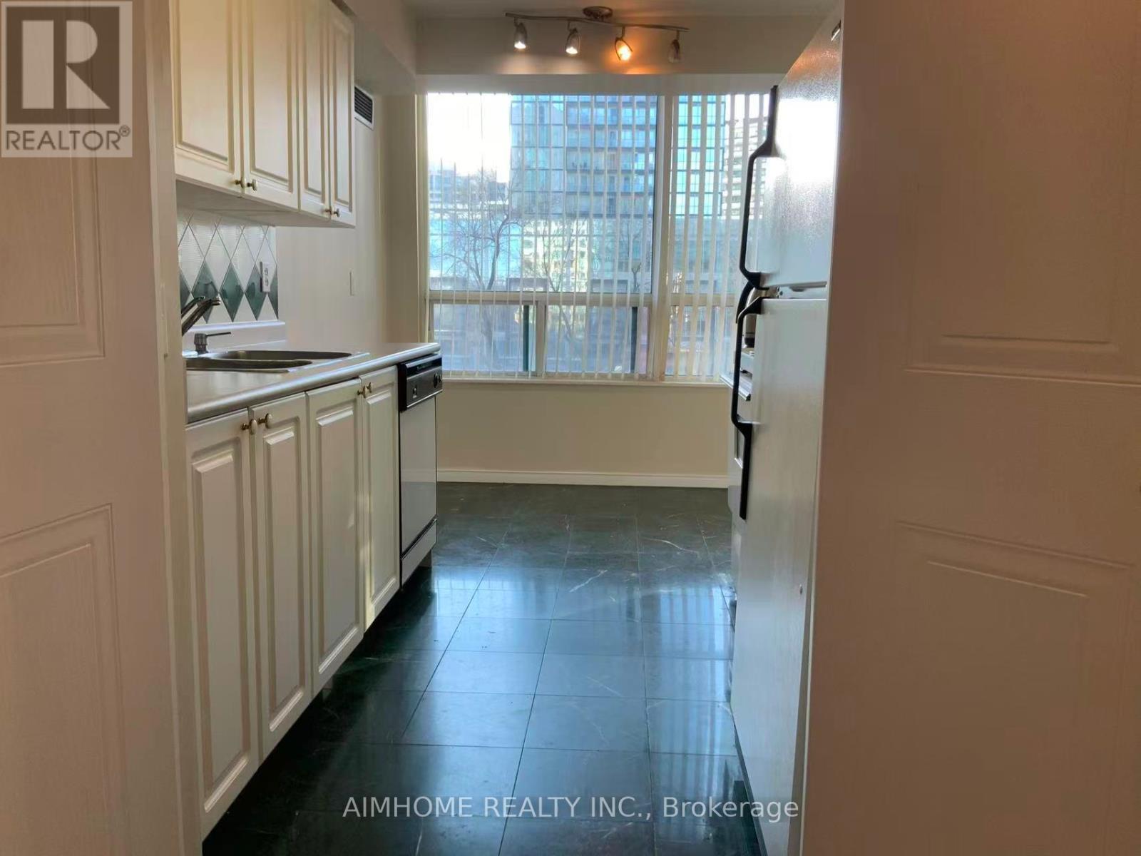 Apartment – 610 - 238 DORIS AVENUE, Toronto – photo 5