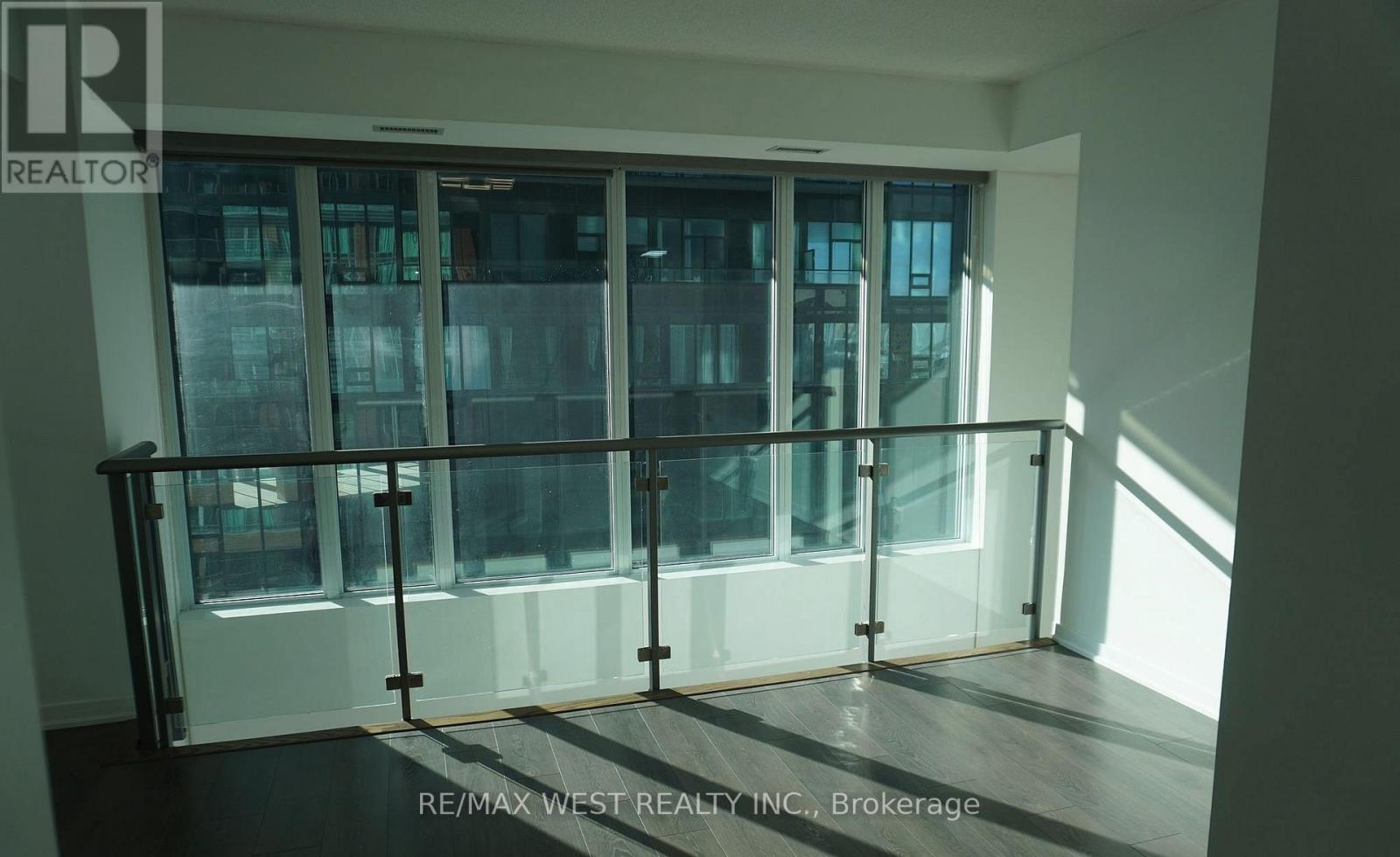 Apartment – 812 - 150 EAST LIBERTY STREET, Toronto – photo 3