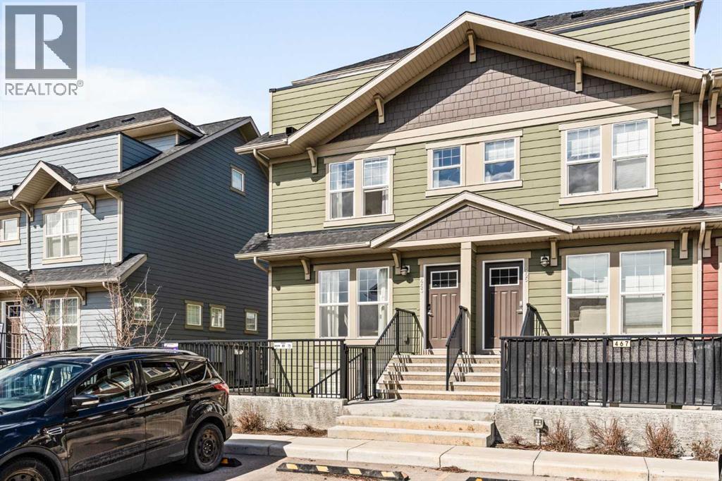 Row / Townhouse for Sale in 463 Cranbrook Square SE|Calgary, Alberta T3M3E3 2