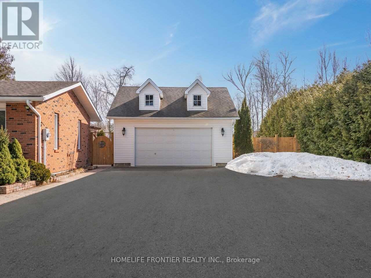 House – 1049 7TH LINE S, Innisfil – photo 2