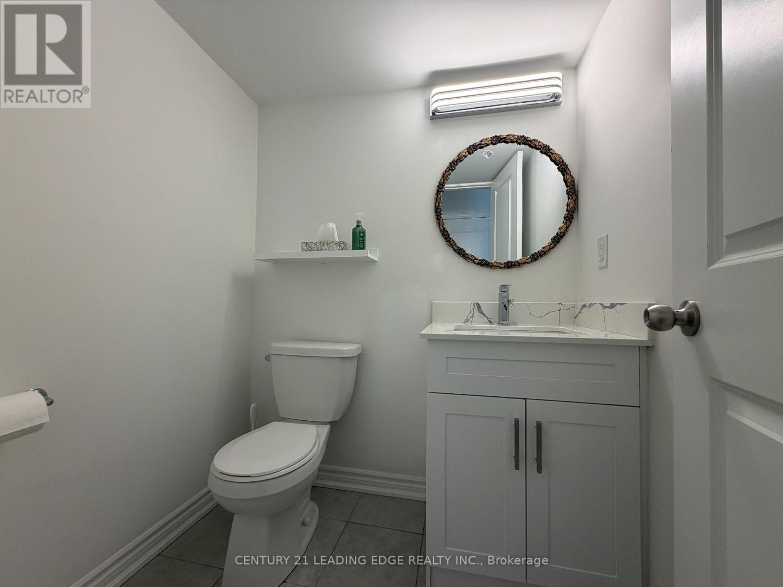 Row / Townhouse – 6863 MAIN STREET, Whitchurch-Stouffville – photo 5