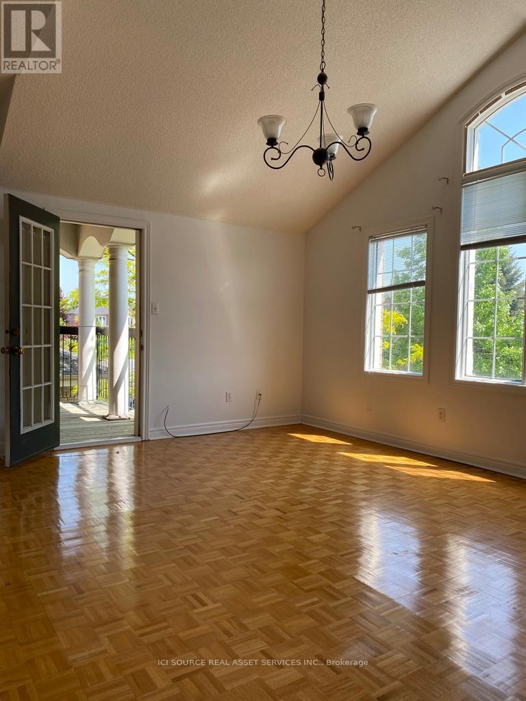 House – UPPER LEVEL - 169 MATTHEW DRIVE, Vaughan – photo 2