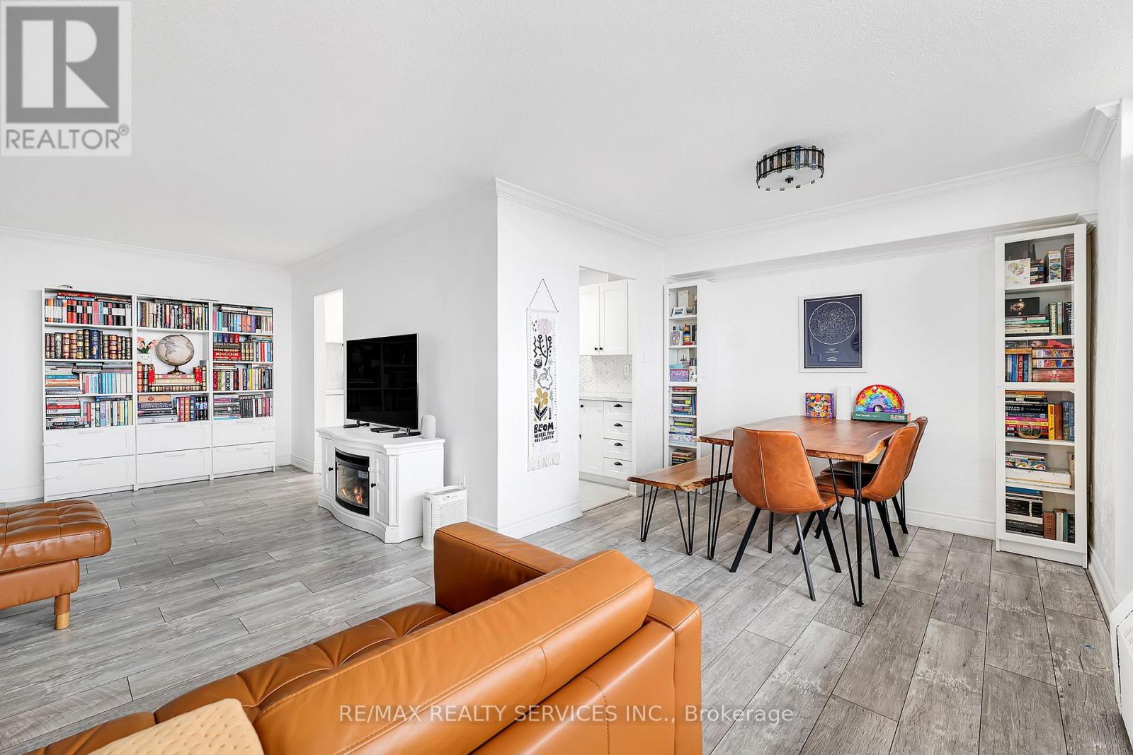 For sale: 1701 - 180 MARKHAM ROAD, Toronto (Scarborough Village ...