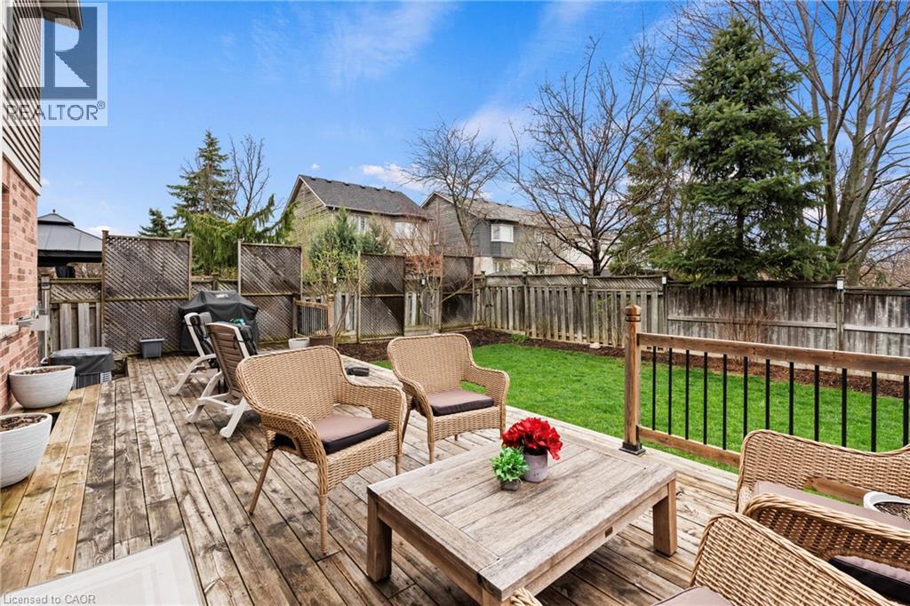 House – 5640 WELLS Place, Mississauga – photo 4